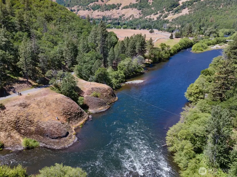 992 Highway 142 E, Lyle, WA 98635 - #3