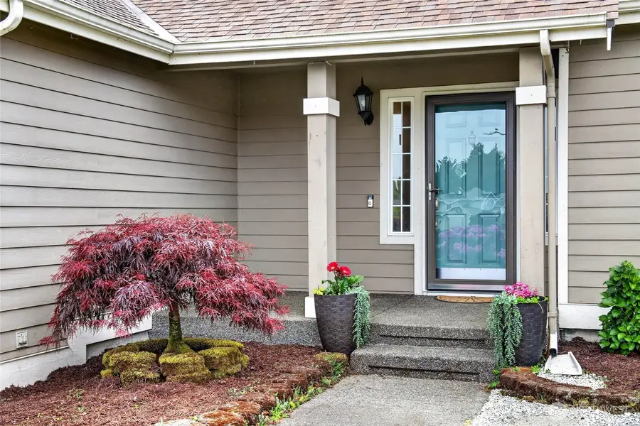 411 25th Avenue Pl, Milton, WA 98354 - #3