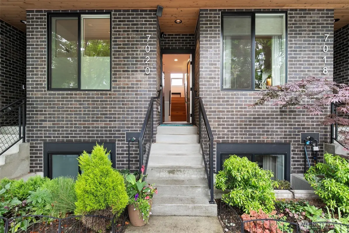 7020 Greenwood Avenue N, Seattle, WA 98103 - #1