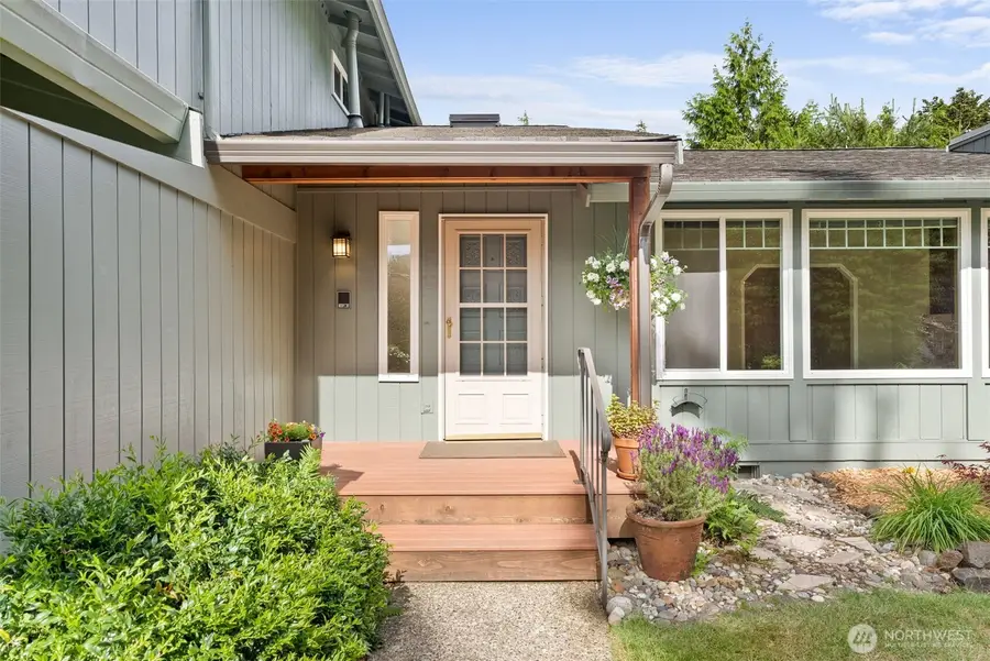3742 Goldcrest Heights Nw, Olympia, WA 98502 - #2