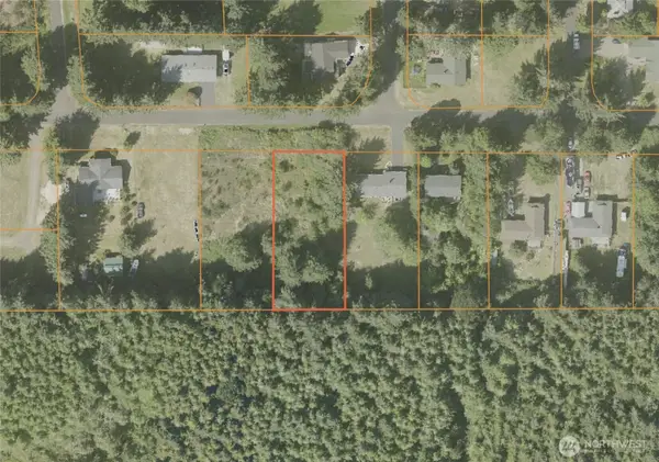 18 Shamrock Way #TR 83, Ocean Shores, WA 98550