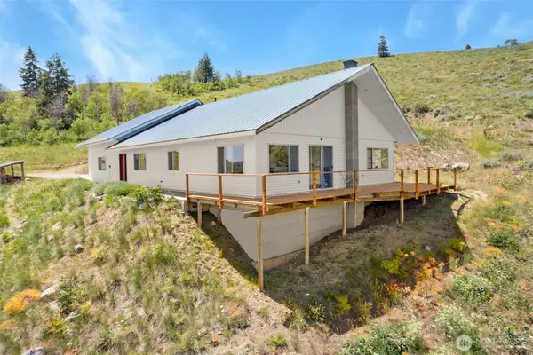 427 Rendezvous Road, Winthrop, WA 98862