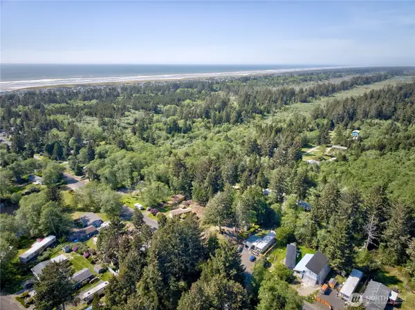 1907 324th Place, Ocean Park, WA 98640
