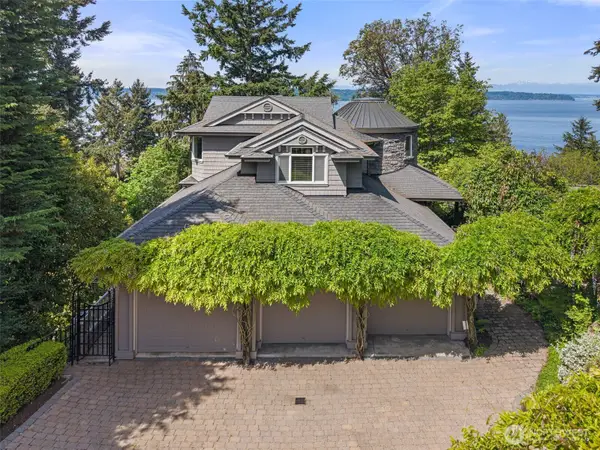 15889 25th Avenue Sw, Burien, WA 98166