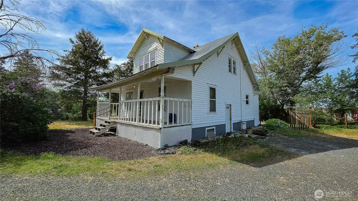 16525 Us Hwy 2, Waterville, WA 98858 - #1