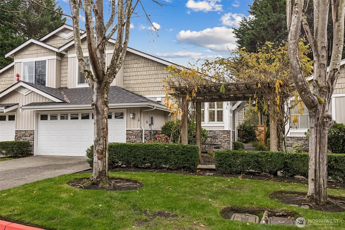 120 Newport Way Nw #16, Issaquah, WA 98027 - #1