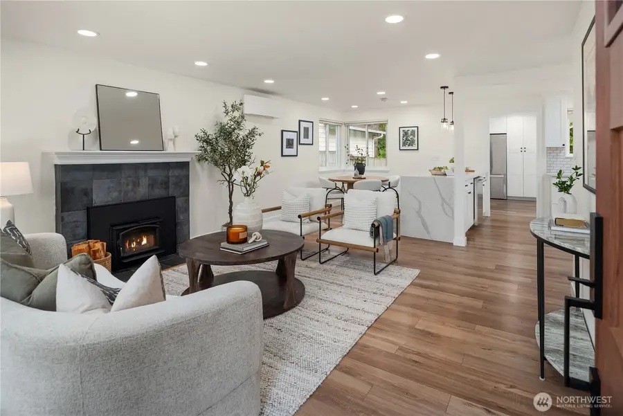 6439 Marshall Avenue Sw, Seattle, WA 98136 - #3