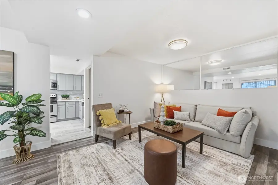 11300 1st Avenue Ne #322, Seattle, WA 98125 - #2