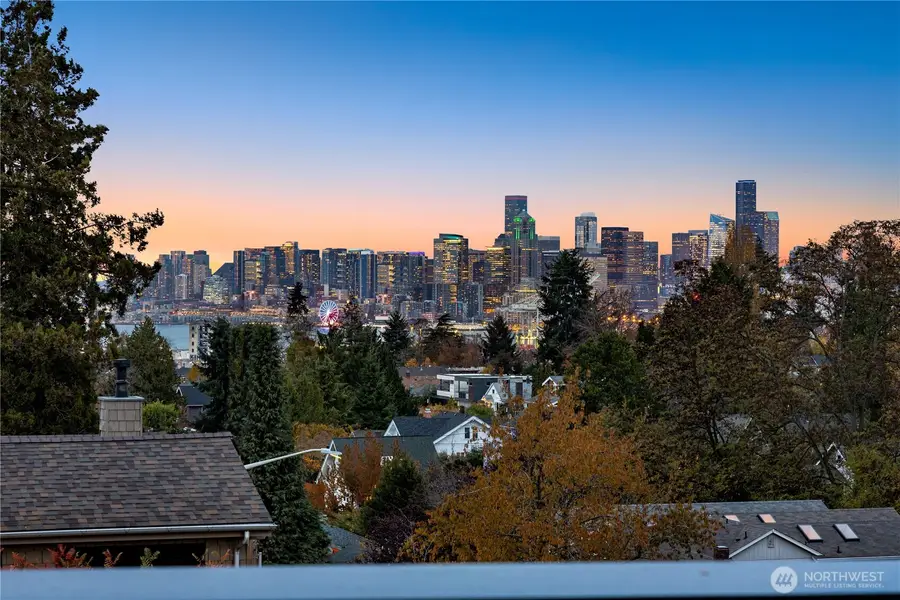4411 21st Avenue Sw, Seattle, WA 98106 - #2