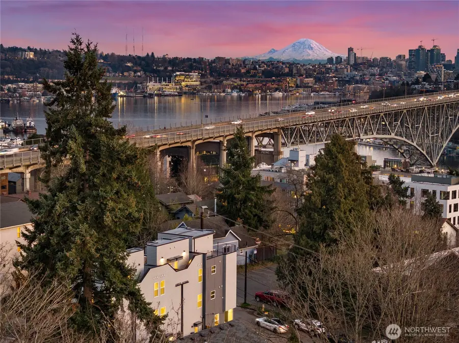 722 N 36th Street, Seattle, WA 98103 - #3