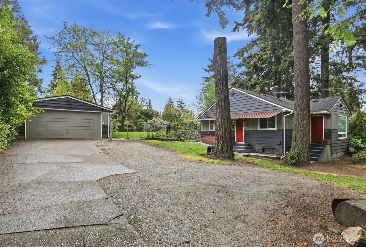 1027 S 124th Street, Seattle, WA 98168 - #1