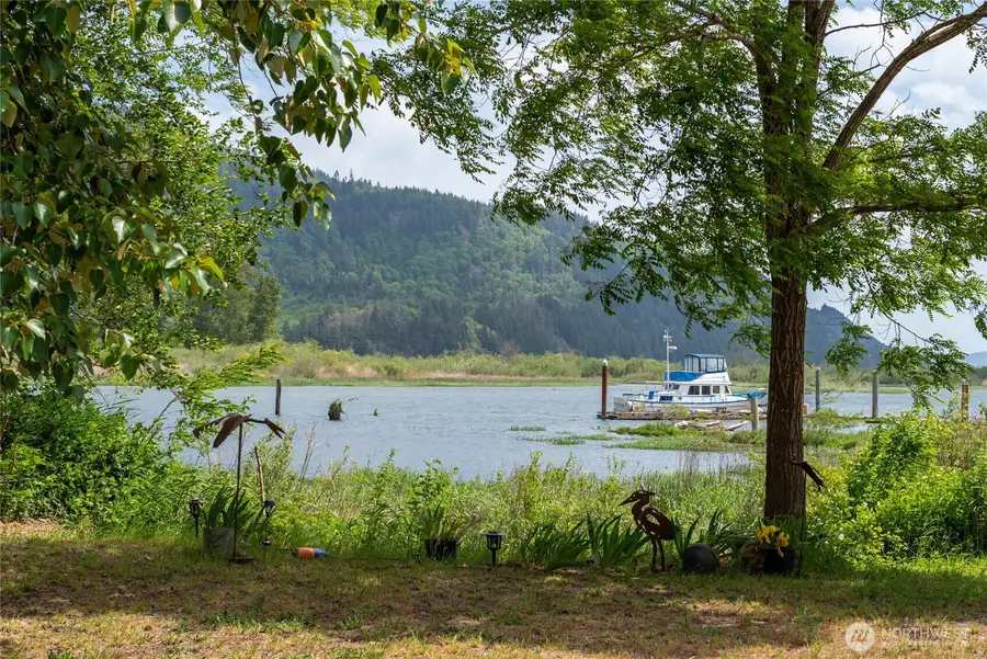 369 E Birnie Slough Road, Cathlamet, WA 98612 - #2