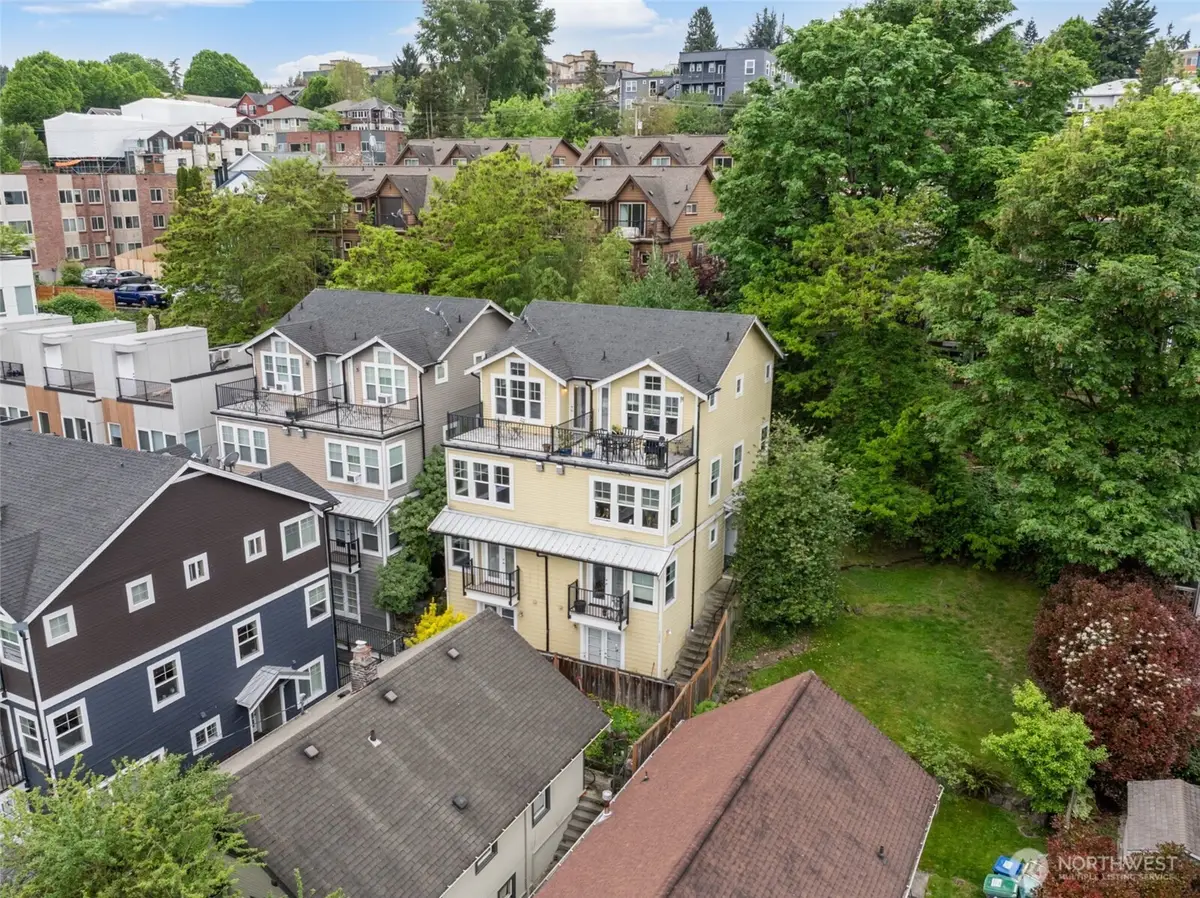 129 26th Avenue E, Seattle, WA 98112 - #1