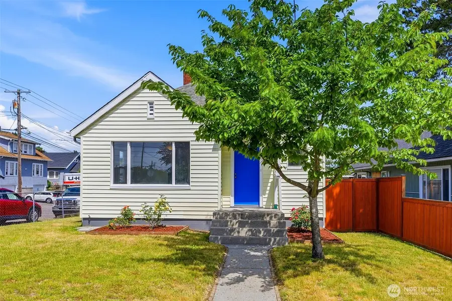 1046 5th Street, Bremerton, WA 98337 - #2
