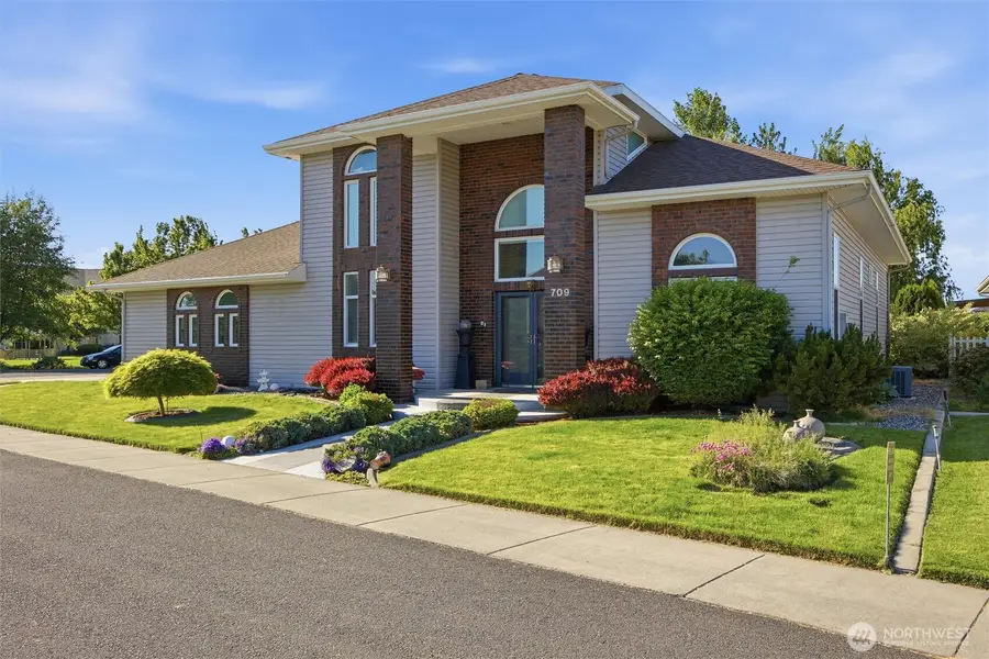 709 SE Songbird Lane, College Place, WA 99324 - #3