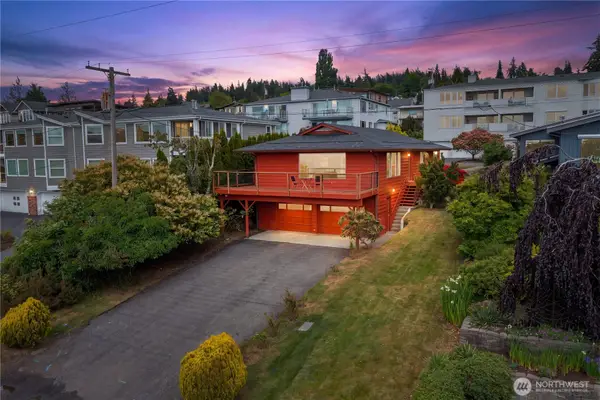 909 10th Street, Bellingham, WA 98225