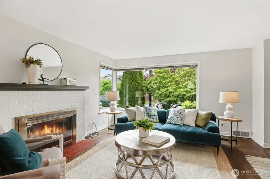 6321 18th Avenue Ne, Seattle, WA 98115 - #2