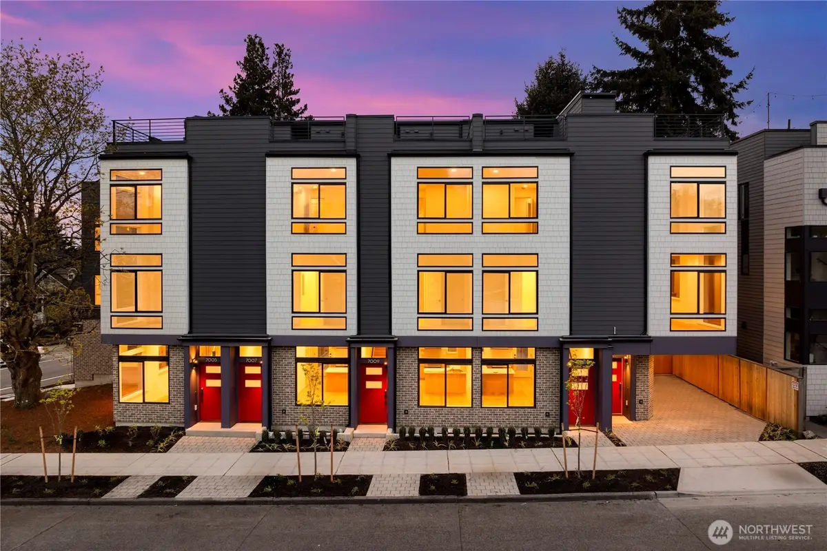 7005 9th Avenue Ne, Seattle, WA 98115 - #1