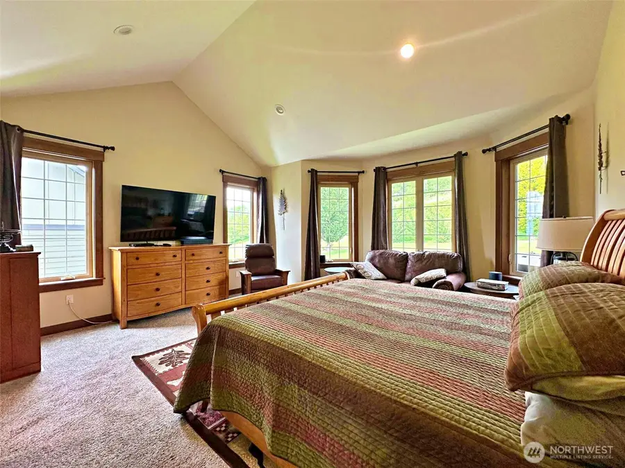 104 Hummingbird Lane, Silver Creek, WA 98585 - #2