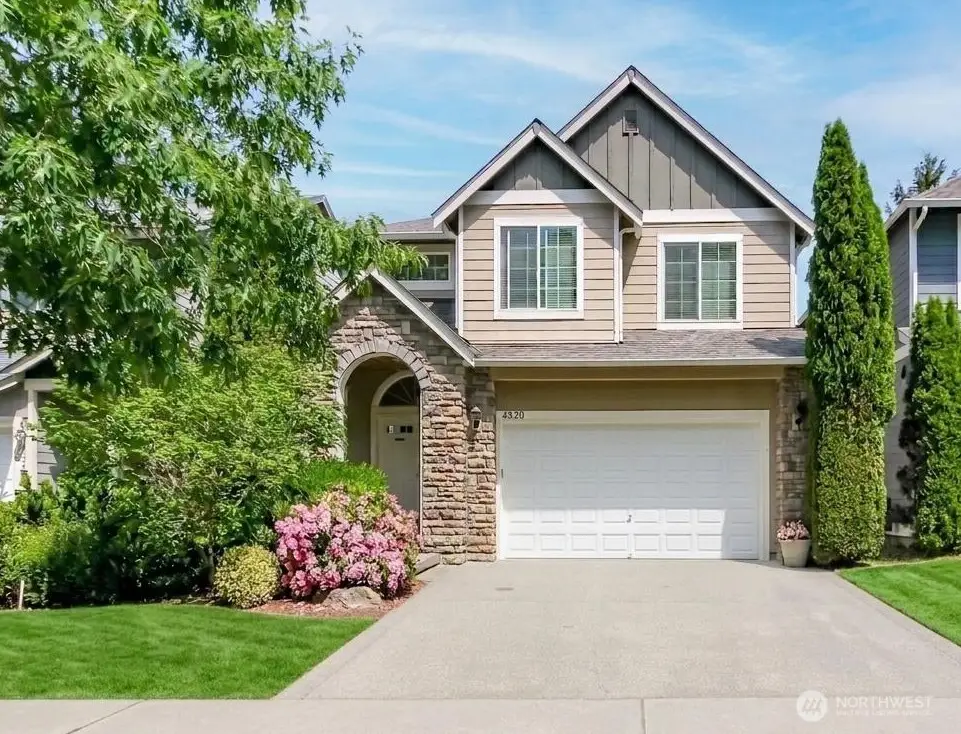 4520 5th Avenue Nw, Olympia, WA 98502 - #1