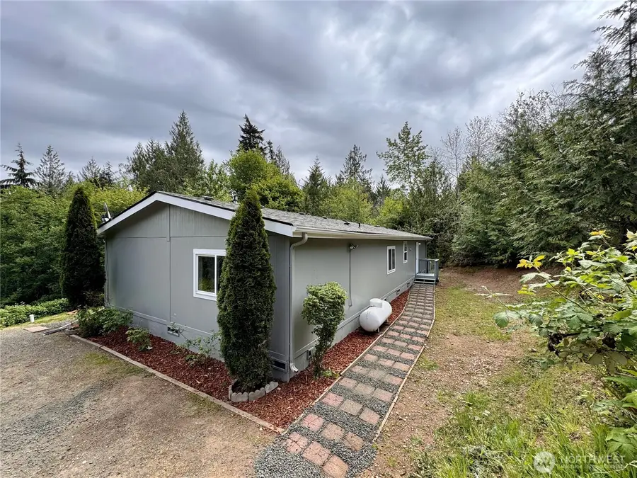 60 N Charles Place, Hoodsport, WA 98548 - #3