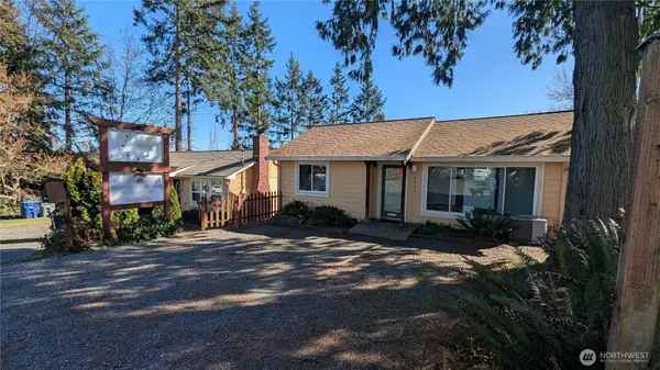 6461 NE 181st Street, Kenmore, WA 98028