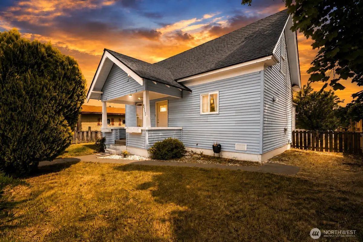 811 Cascade Street, Wenatchee, WA 98801 - #1
