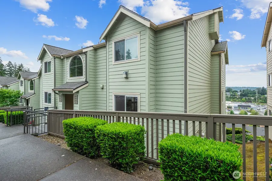 3815 SE 131st Lane Se #H-16, Bellevue, WA 98006 - #2