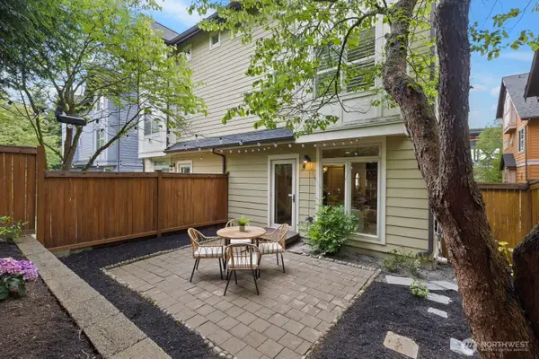 3122 Franklin Avenue E #B, Seattle, WA 98102