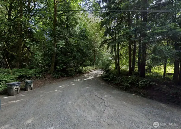 6215 151st Avenue Ct Nw, Lakebay, WA 98349
