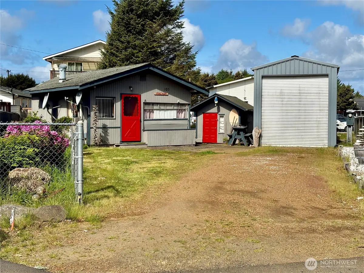 105 Victoria Loop Ne, Ocean Shores, WA 98520 - #1