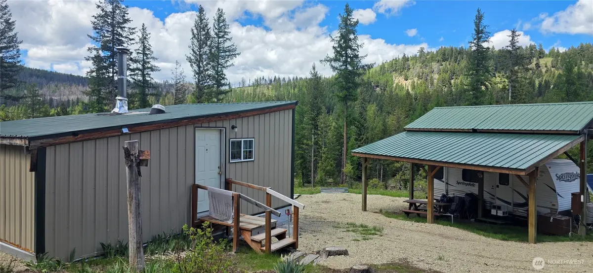 790 Bonaparte Lake Rd, Tonasket, WA 98855 - #1