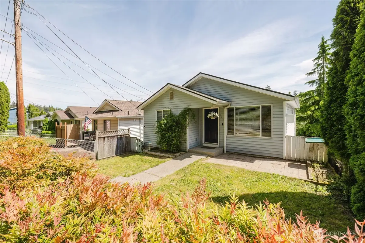 644 Adele Avenue, Bremerton, WA 98312 - #1