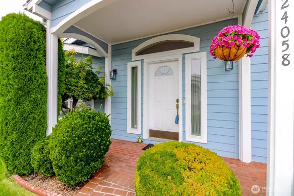 24058 222nd Avenue Se #20, Maple Valley, WA 98038