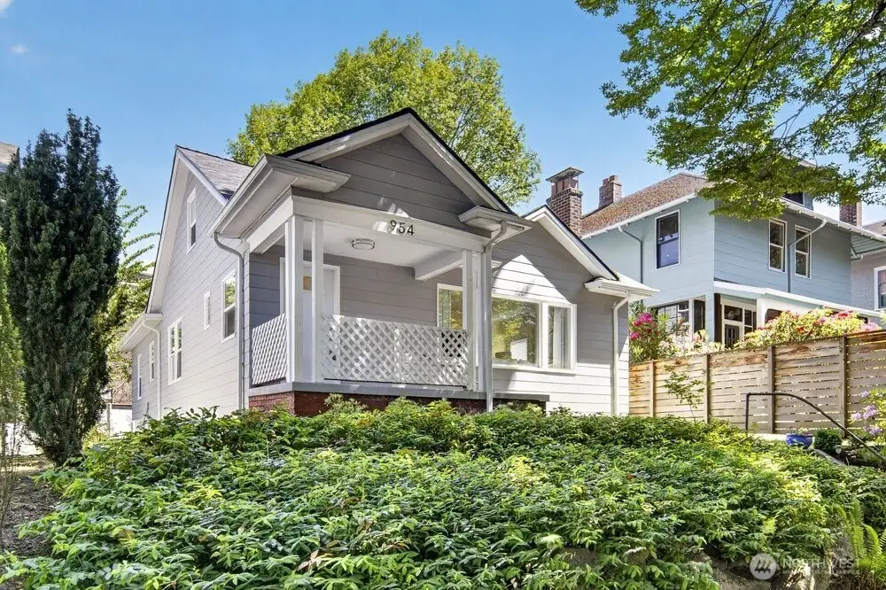 954 19th Avenue E, Seattle, WA 98112 - #1