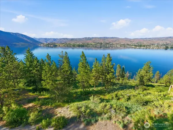 7376 Ridgeview Drive #33, Chelan, WA 98816