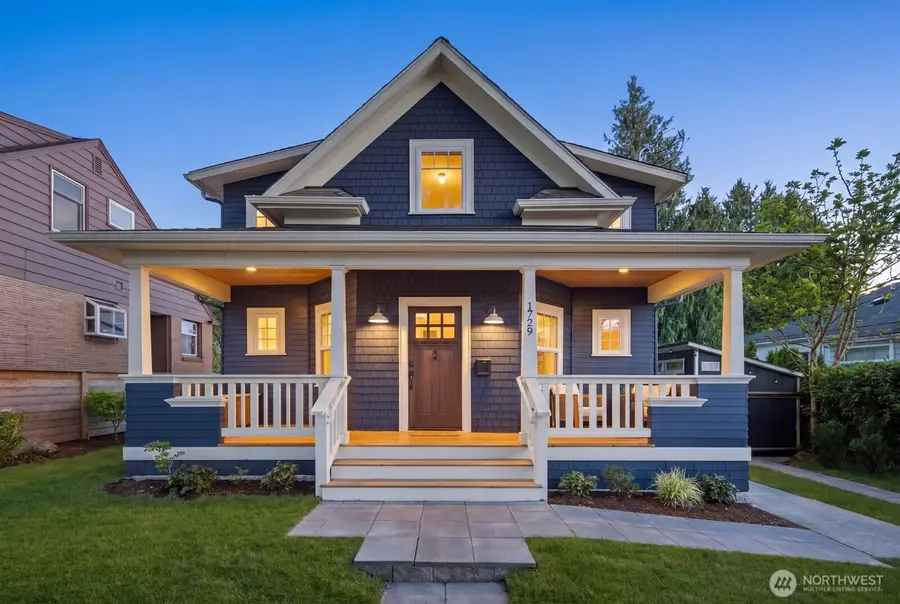 1729 41st Avenue Sw, Seattle, WA 98116 - #2