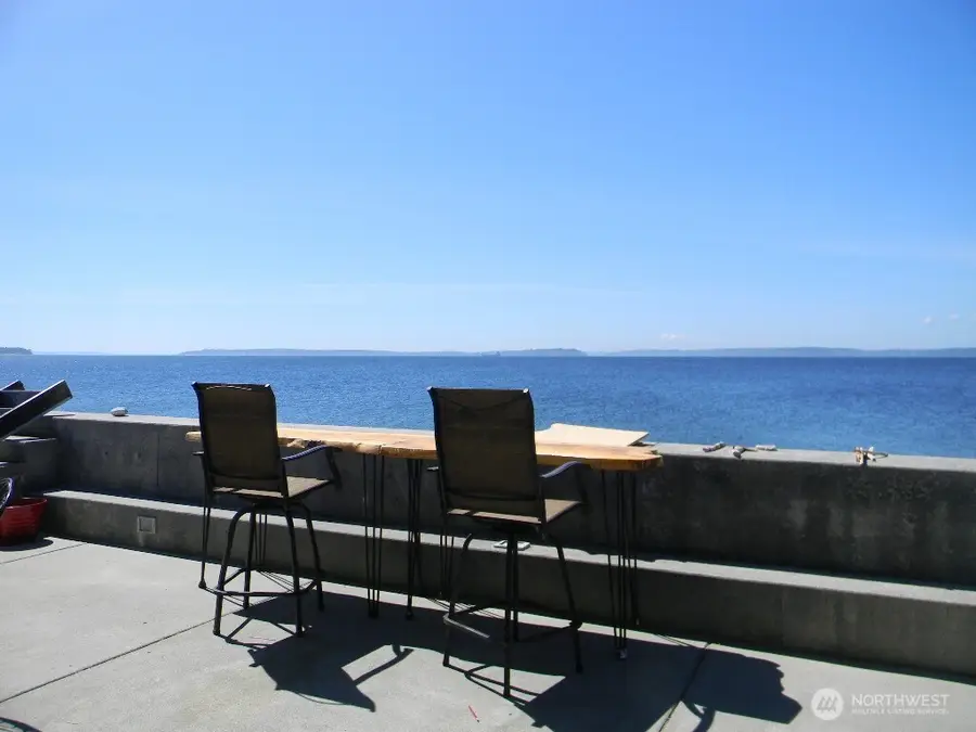 196 Lake Avenue, Freeland, WA 98249 - #2