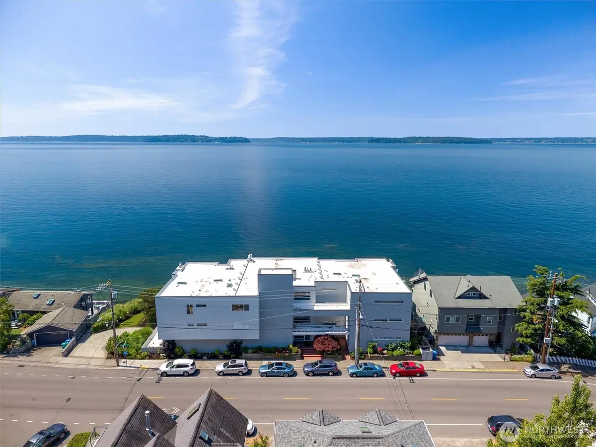 4163 Beach Drive Sw #102, Seattle, WA 98116 - #1