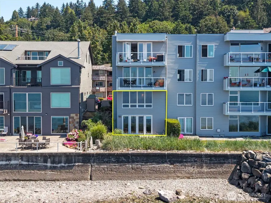 4163 Beach Drive Sw #102, Seattle, WA 98116 - #3