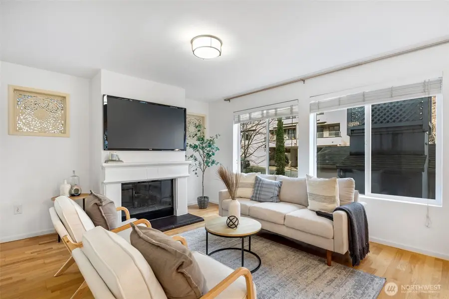 500 Aloha Street #211, Seattle, WA 98109 - #3