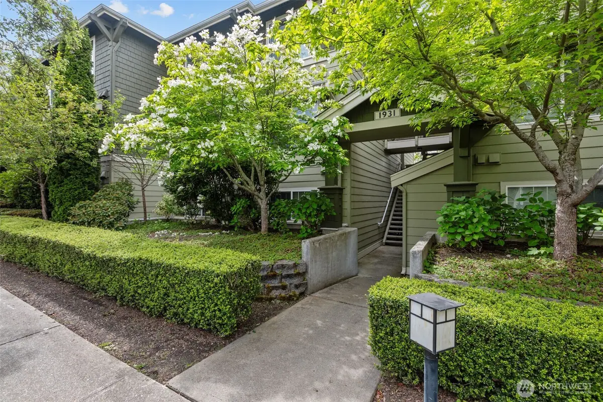1931 23rd Place Ne #202, Issaquah, WA 98029 - #1