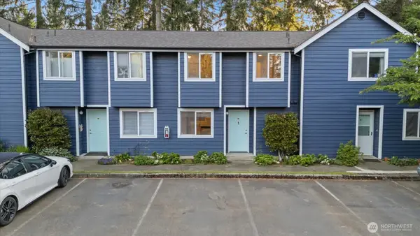21904 56th Avenue W #B2, Mountlake Terrace, WA 98043