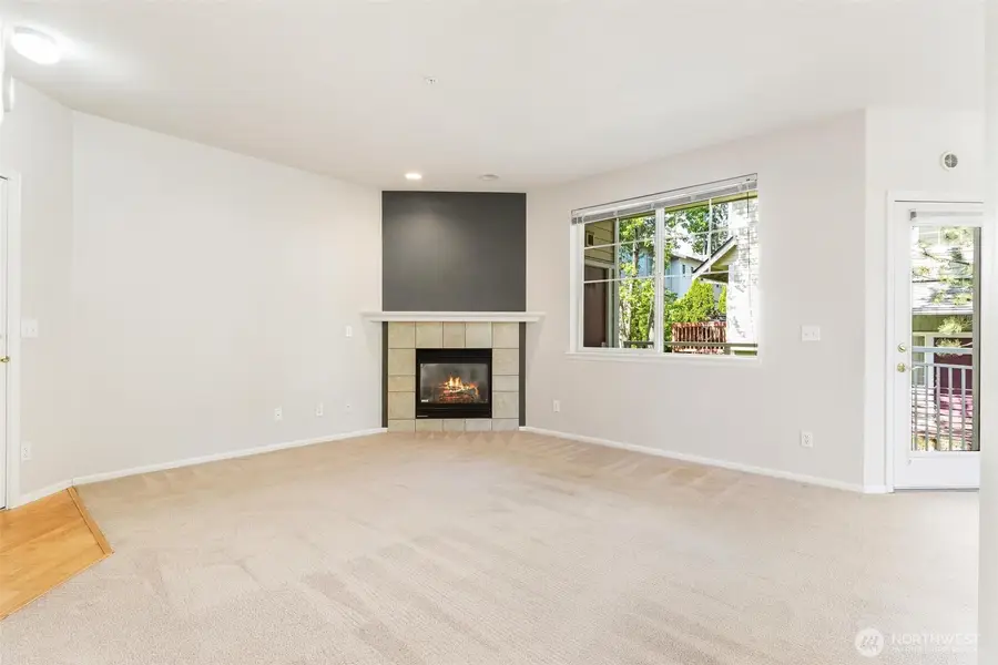 13000 Admiralty Way #D204, Everett, WA 98204 - #2