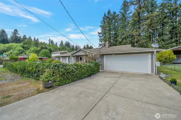 15404 SE 304th Place, Kent, WA 98042