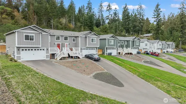 19013 E State Route 3 #A-B, Allyn, WA 98524