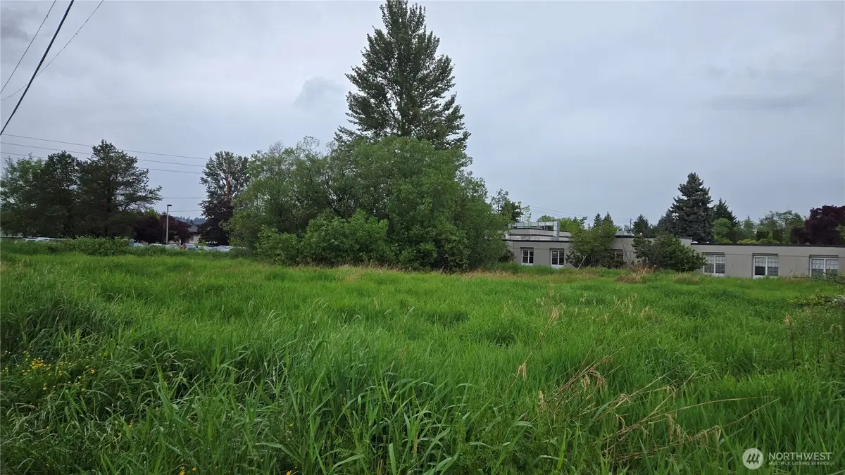 1215 9th Street Se #1, Puyallup, WA 98372 - #1
