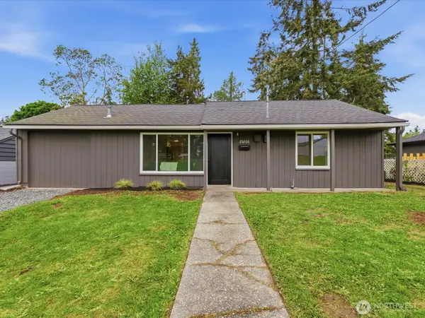 23208 54th Ave W, Mountlake Terrace, WA 98043