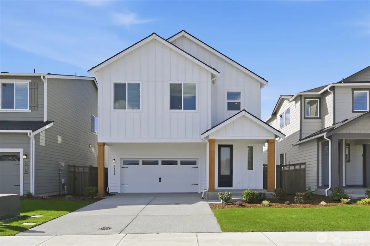 32127 Myrtle Avenue Se, Black Diamond, WA 98010 - #1