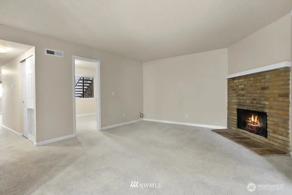 14331 124th Avenue Ne #C33, Kirkland, WA 98034 - #1